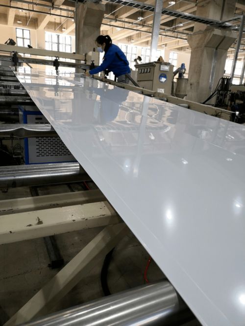 春節(jié)假期,他們依然奮戰(zhàn)在生產一線